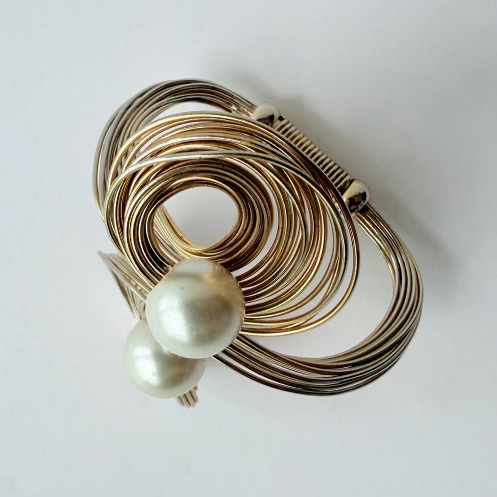 Vintage 1960s Yves Saint Laurent Faux Pearl Gilt Scroll Bracelet Roger Scemama - Picture 6 of 15